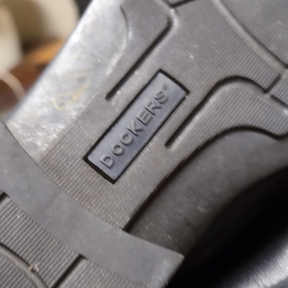 Dockers Black Leather Men's Oxfords - Picture 6 of 8